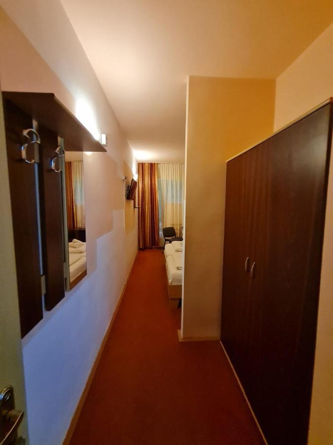 Randunica Hotel Văliug Værelse billede